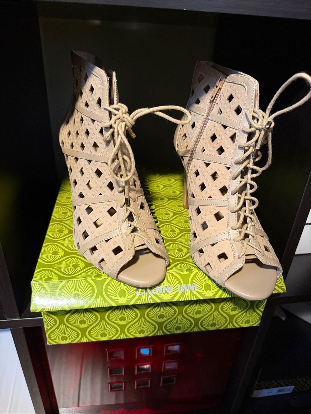 Lace-Up Cutout Women’s heels